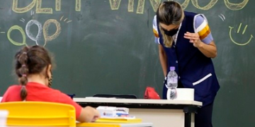 Apresentação de Caderneta de Vacinação é obrigatório na hora da matrícula em escola
